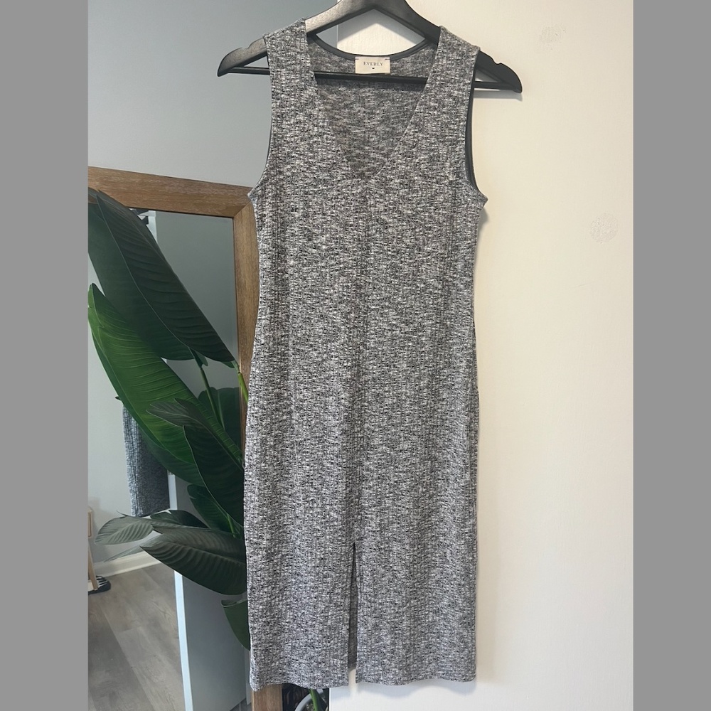 Everly Grey Summer Dress - Medium